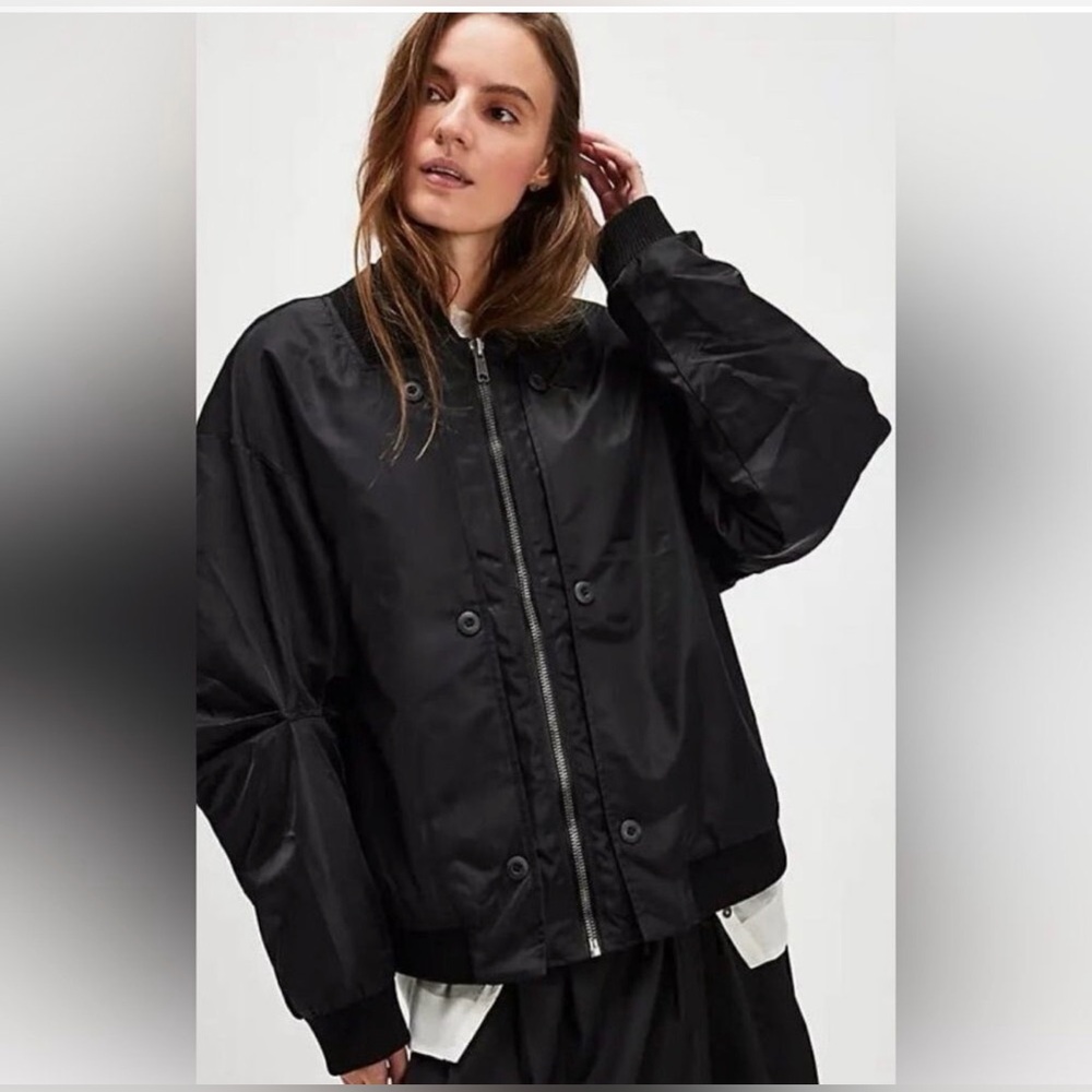 NWT Free People Women's Black Bomber Jacket - Picture 3 of 3